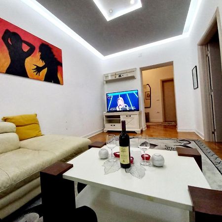 Apartment Alex Belgrado Exterior foto